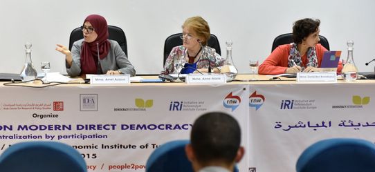 (Podium Women and Democratisation | Foto by Michael von der Lohe | Lizenz: CC BY-SA 2.0)
