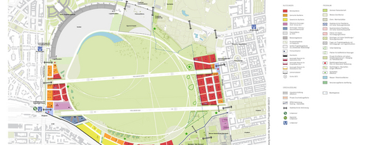  Das Bild zeigt den Masterplan für das Tempelhofer Feld in Berlin, wie er im September 2013 entworfen wurde. Es handelt sich um einen farbigen Stadtplan, auf dem das weitläufige, ovale Tempelhofer Feld mit seinen Landebahnen und großen Grünflächen zu sehen ist. Rund um die ehemalige Start- und Landebahn sind in den Randbereichen verschiedenfarbige Flächen eingezeichnet, die geplante Bau- und Nutzungsbereiche darstellen, etwa für Wohnungen, Gewerbe oder Bildungseinrichtungen. Eine Legende am rechten Rand des Plans erklärt die Bedeutung der unterschiedlichen Farben und Symbole.