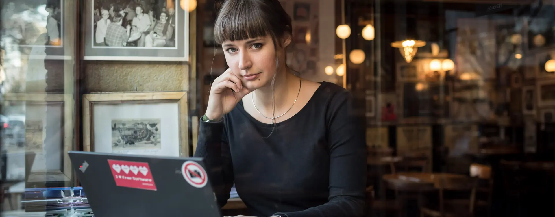 Ein Porträt von Katharina Nocun. Sie ist Publizistin.