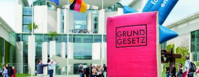 MD-Gesetzentwurf Volksentscheid Das Deckblatt von der Gesetzentwurf-Broschüre ist zu sehen.