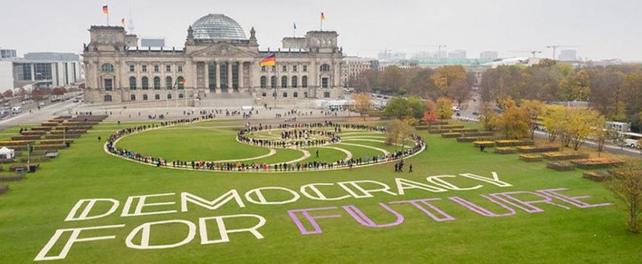 Bild zur Veranstaltung Demokratie unter Druck - Was unser Land zusammenhält